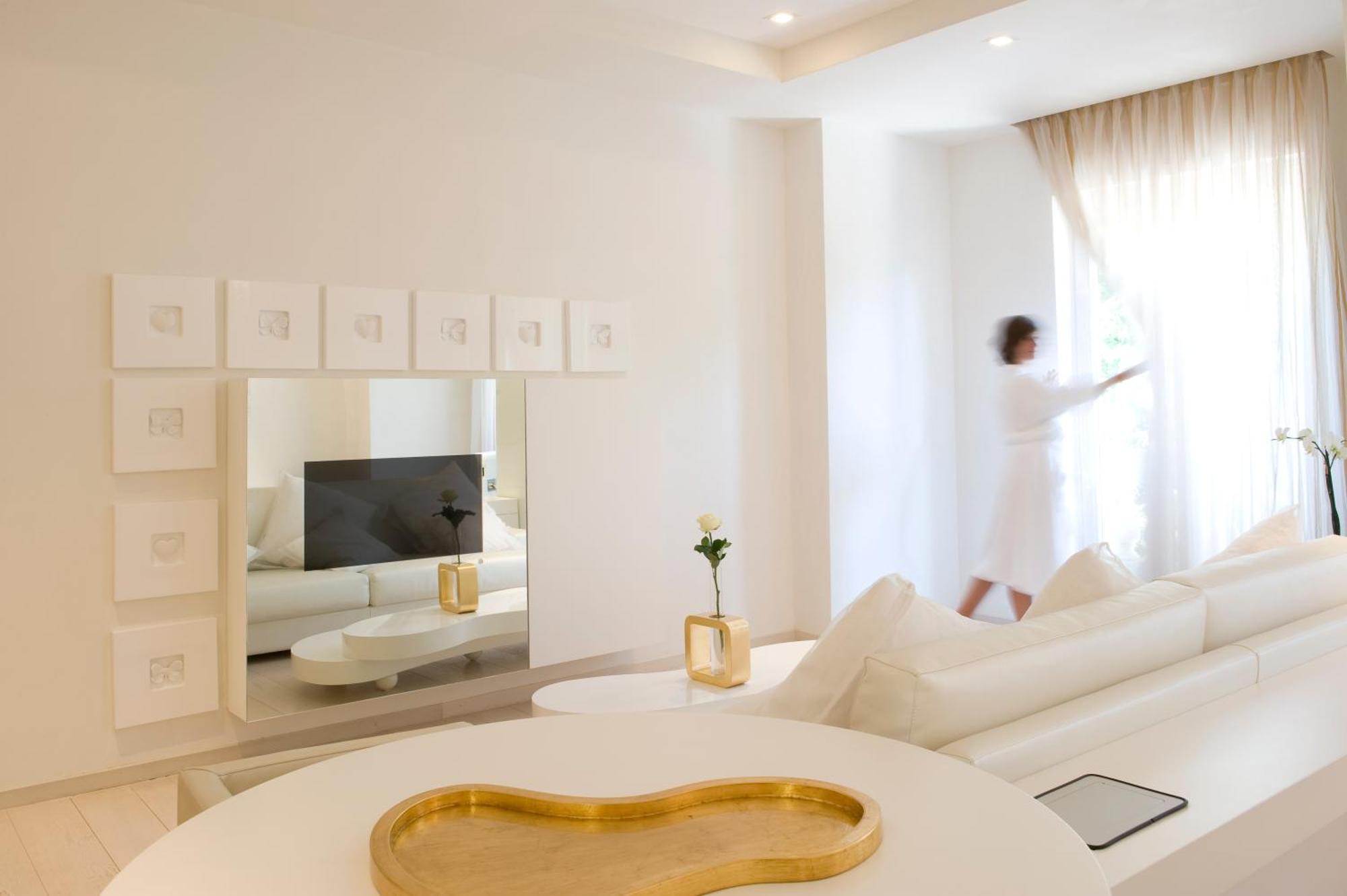 Junior Suite  - Free Spa Access,705963790:JPEG