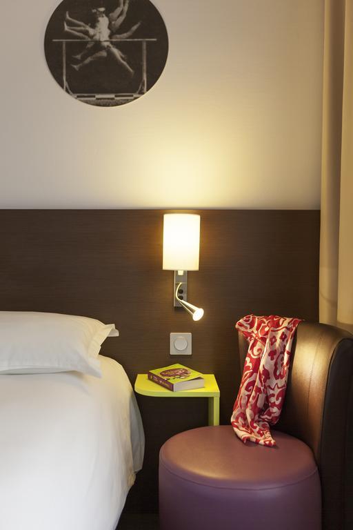 Chambre Double Privilège avec 1 Lit Double et 1 Canapé