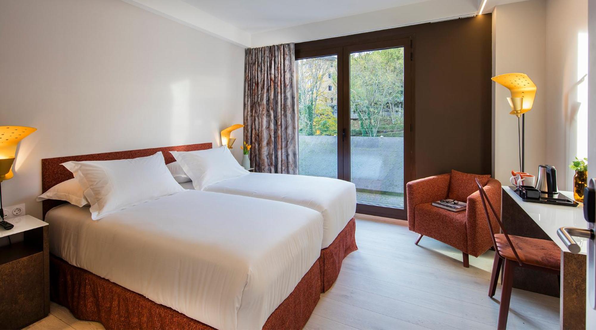 Standard Double Room,955592560:JPEG