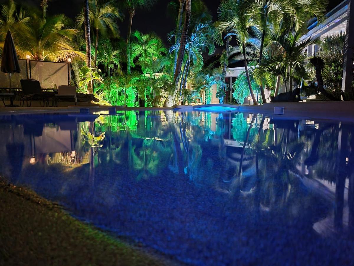 Deluxe Studio,1267945057:JPEG