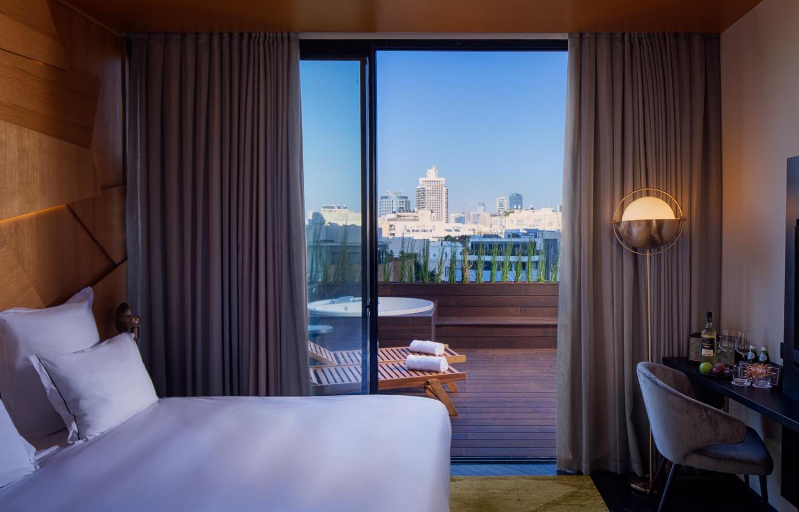 Chambre avec Terrasse et Jacuzzi