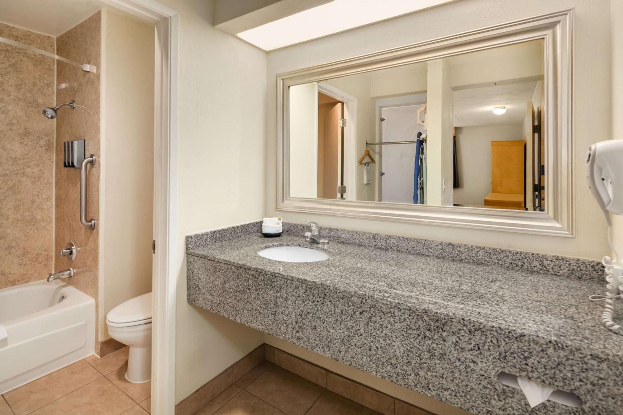 Queen Suite with Two Queen Beds, Bath Tub, Sofa Bed and Kitchenette - Disability/Non-Smoking,1280402881:JPEG