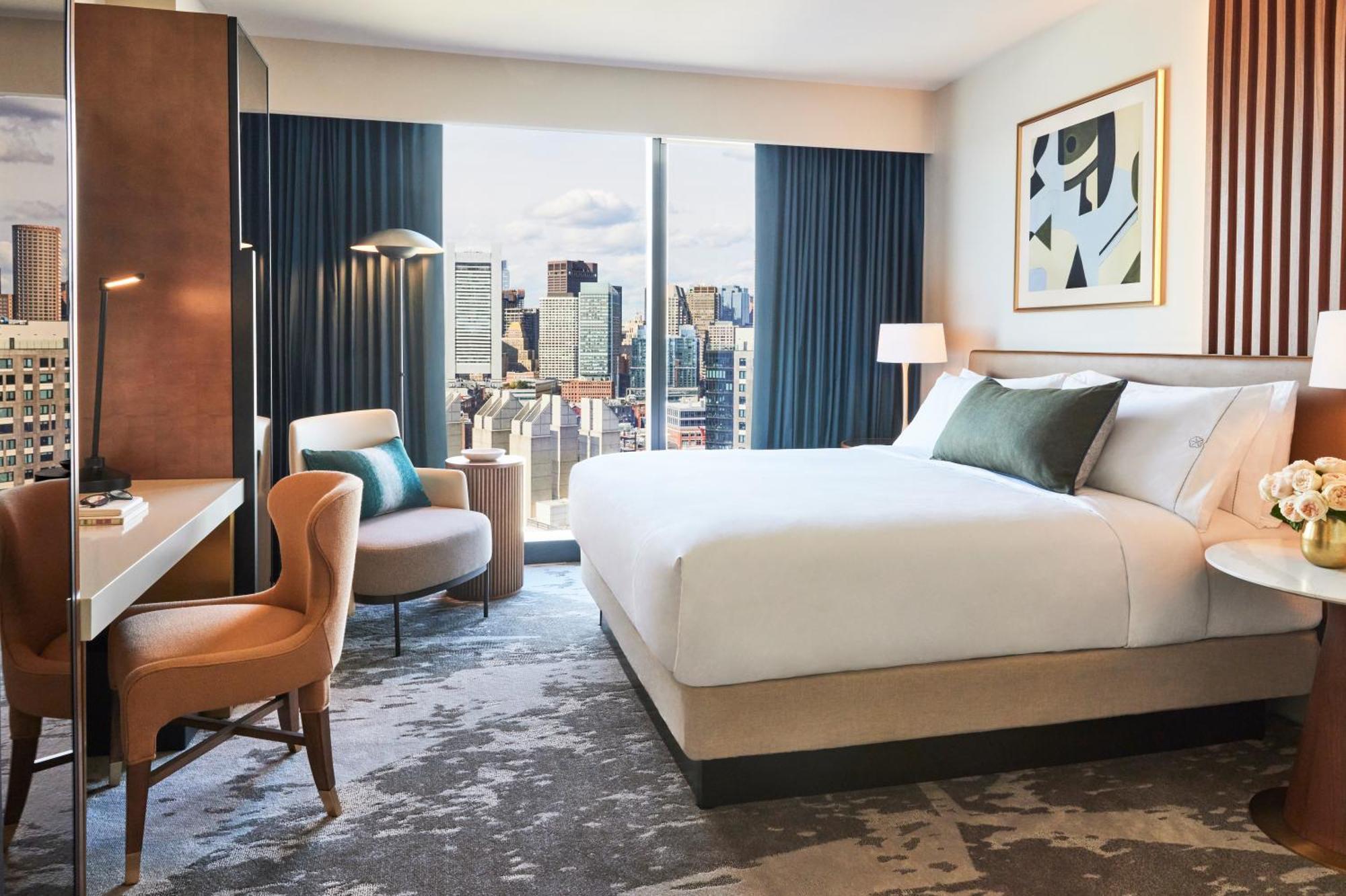 Accessible Patron One Bedroom Suite Roll Shower 1 King Bed,1286012455:JPEG
