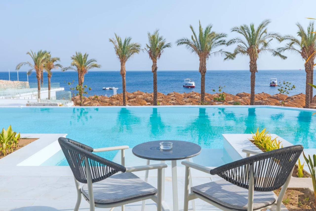 Junior Swim-up Suite-Posh Club,1330192598:JPEG