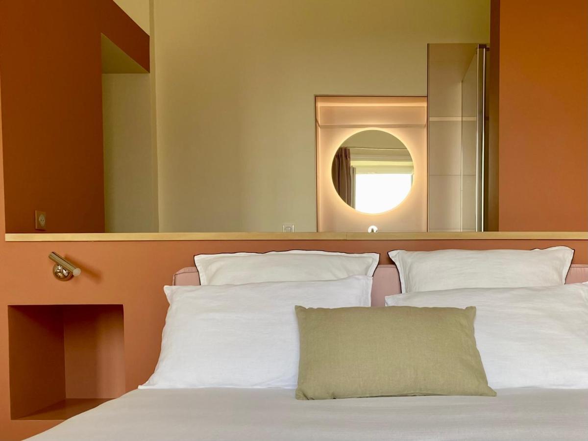 Deluxe Double or Twin Room with Pool Access,1408600328:JPEG