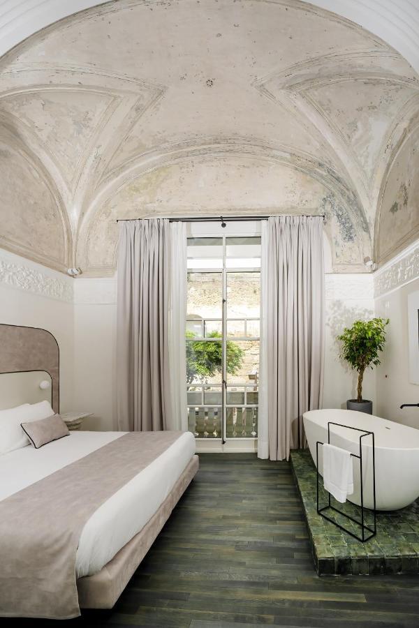 Suite Lit Queen-Size avec Baignoire Spa