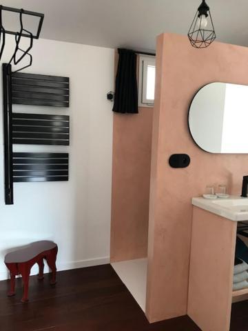 Superior Double Room,1469128493:JPEG