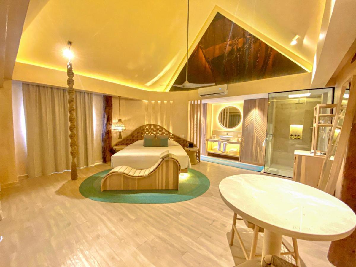 Suite with Garden View,1469716472:JPEG
