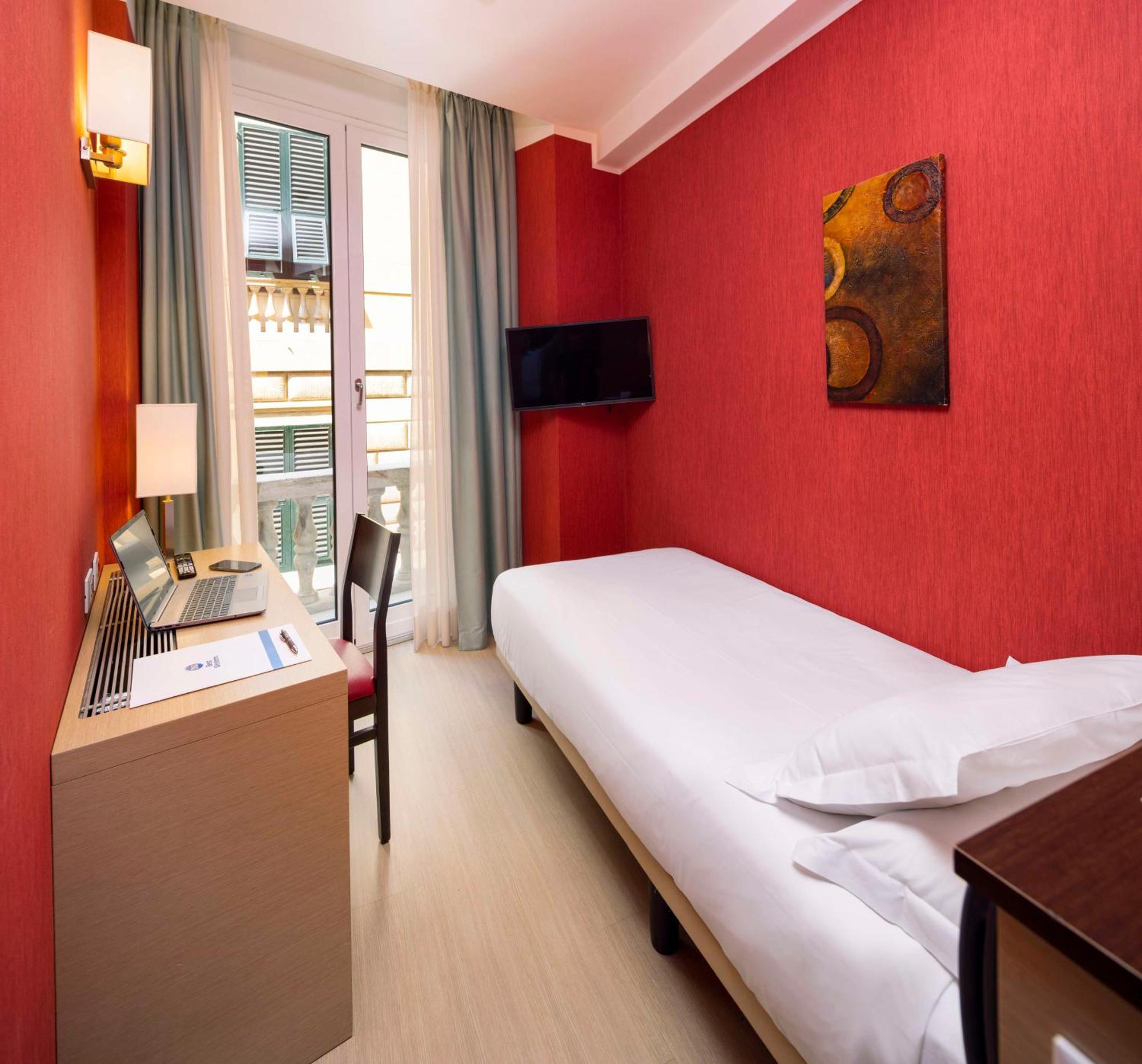 Single Room,1498901536:JPEG