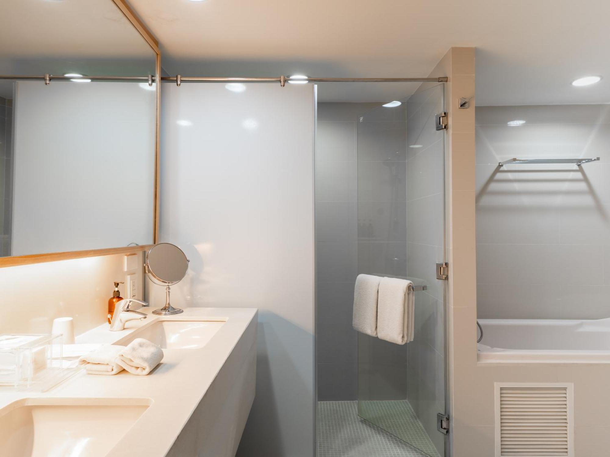 Deluxe Corner Double Room,1499542762:JPEG