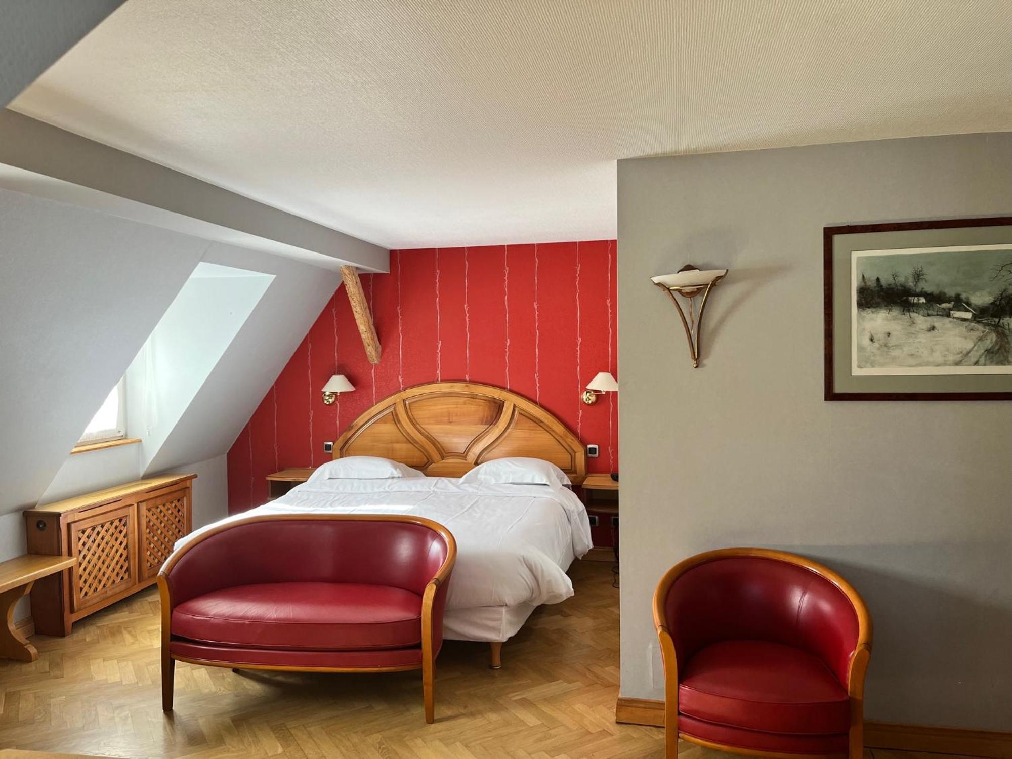 Junior Suite,1557051616:JPEG