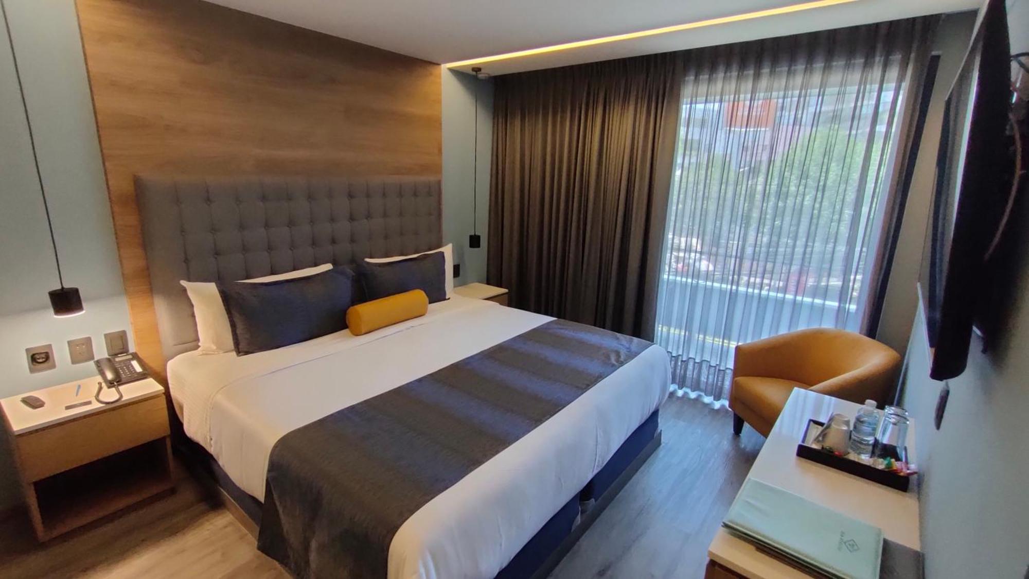 Suite Lit King-Size avec Balcon