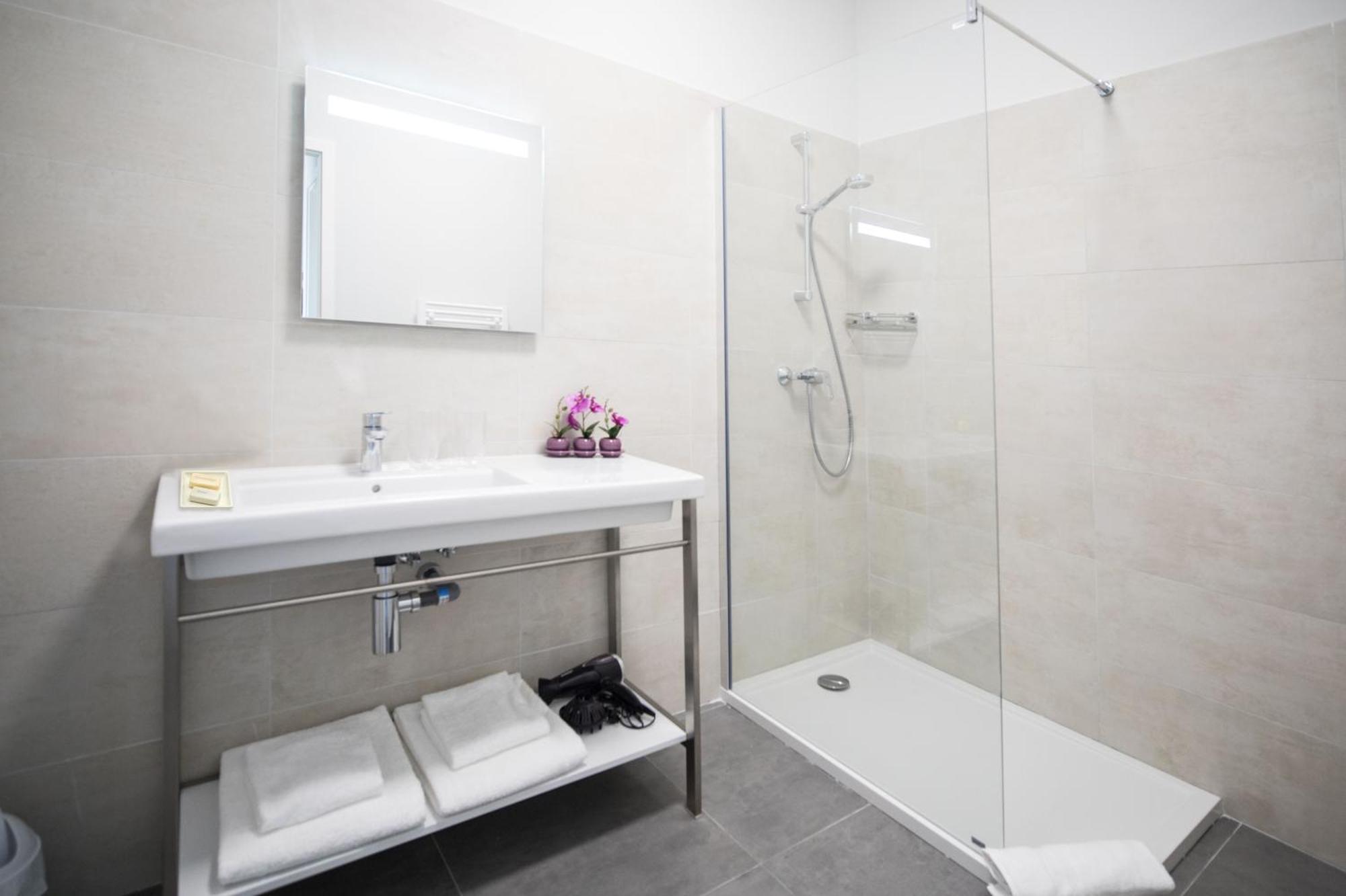 Appartement 1 Chambre - Vue sur Mer (1-4 Adultes)