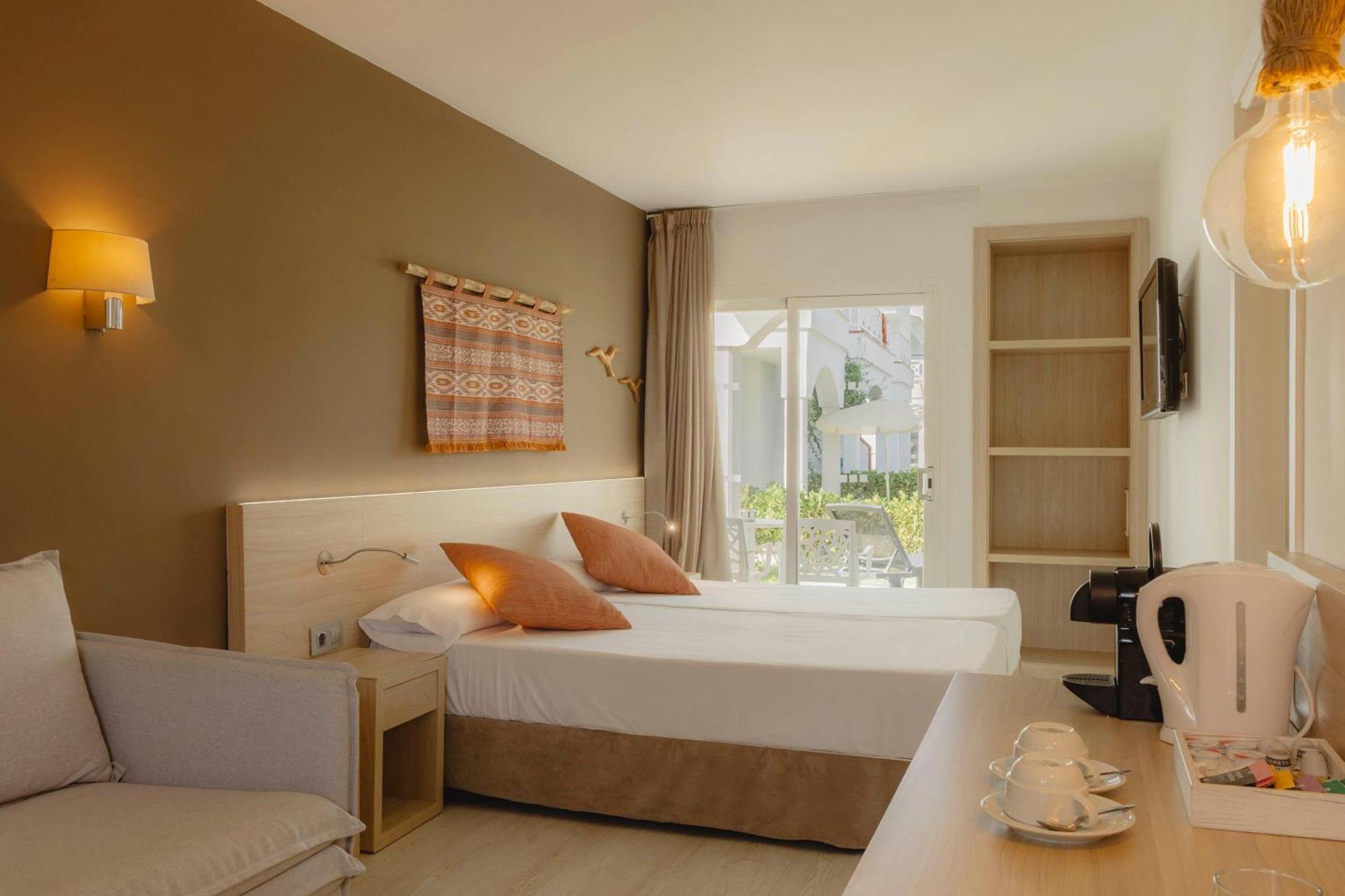 Premium Double or Twin Room Terrace