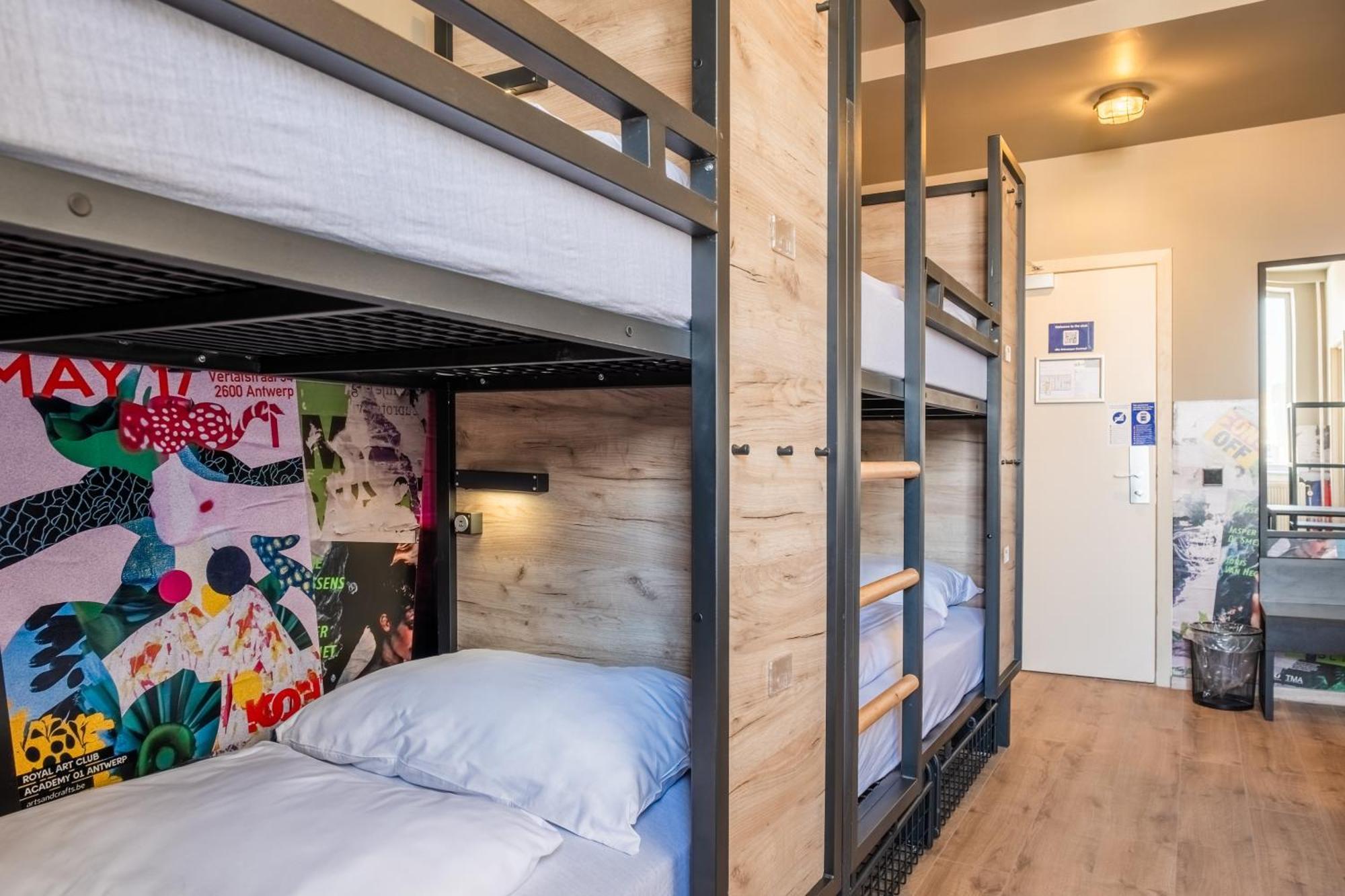 Chambre avec 8 Lits (Lits Superposés Uniquement)