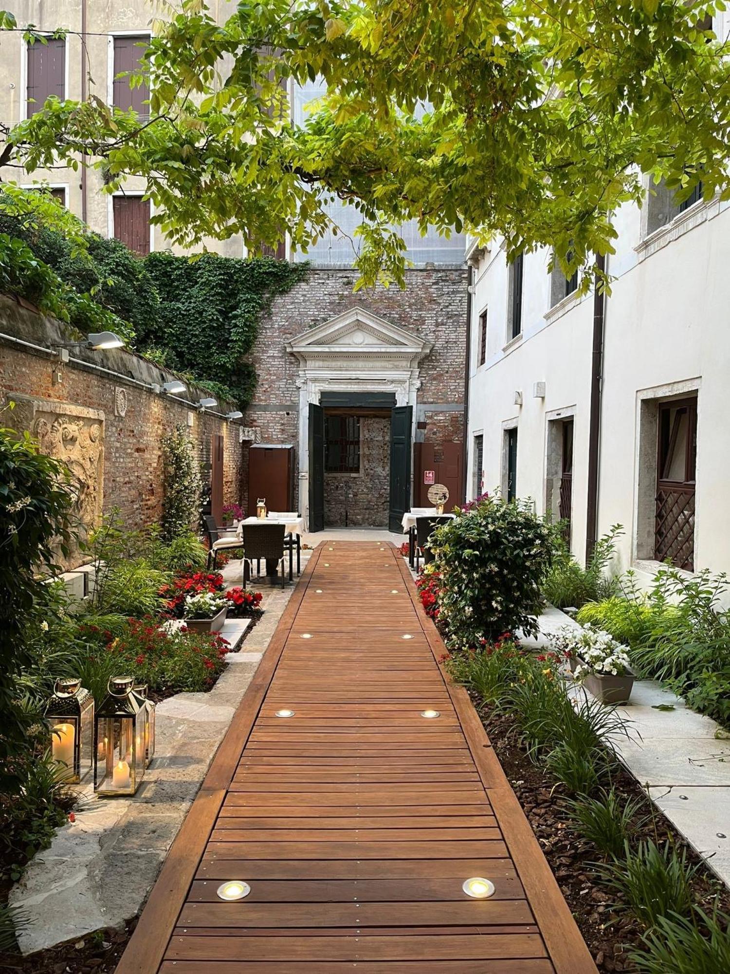 Suite - Vue sur Jardin