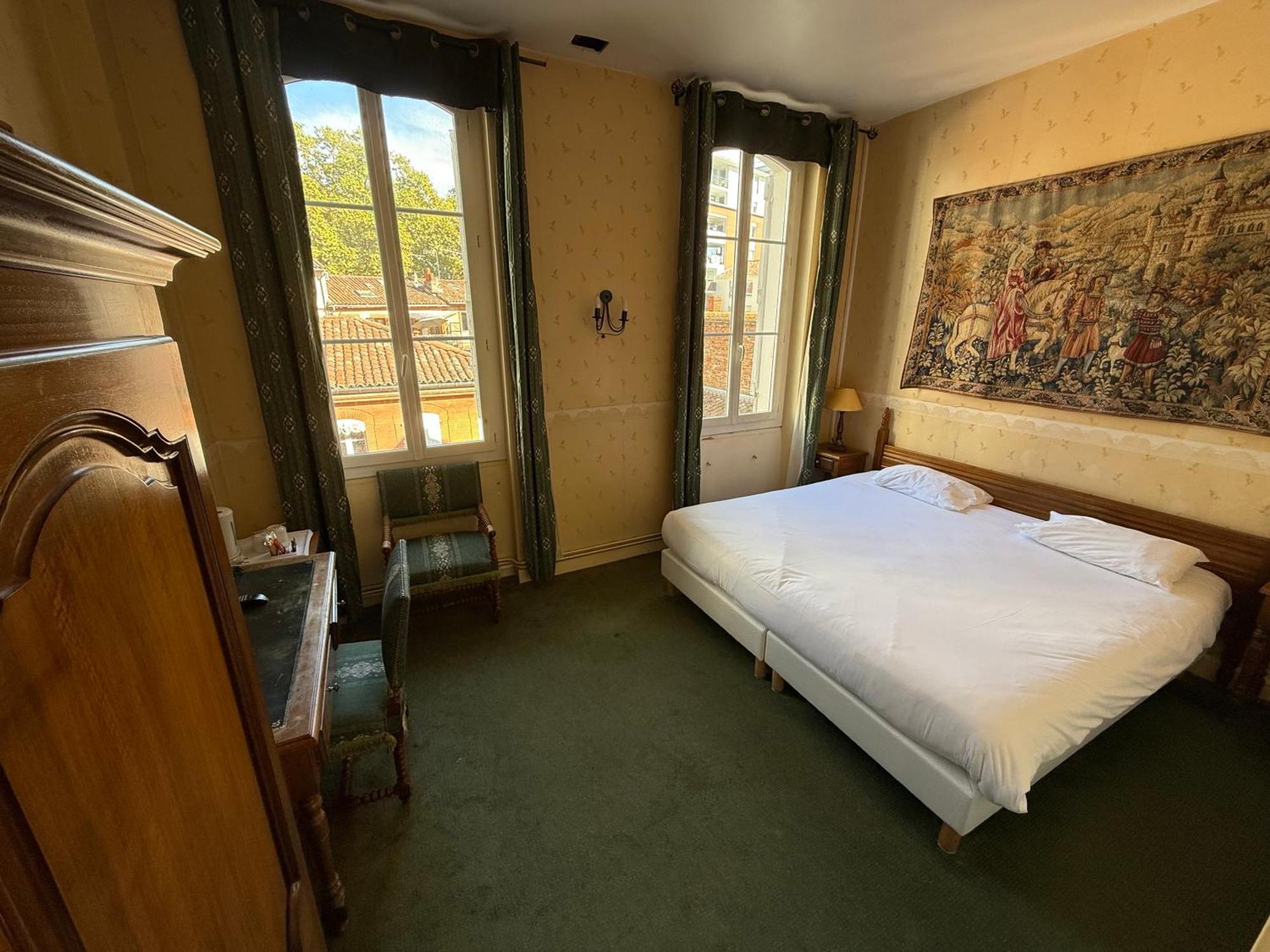 Superior Room,1722903387:JPEG