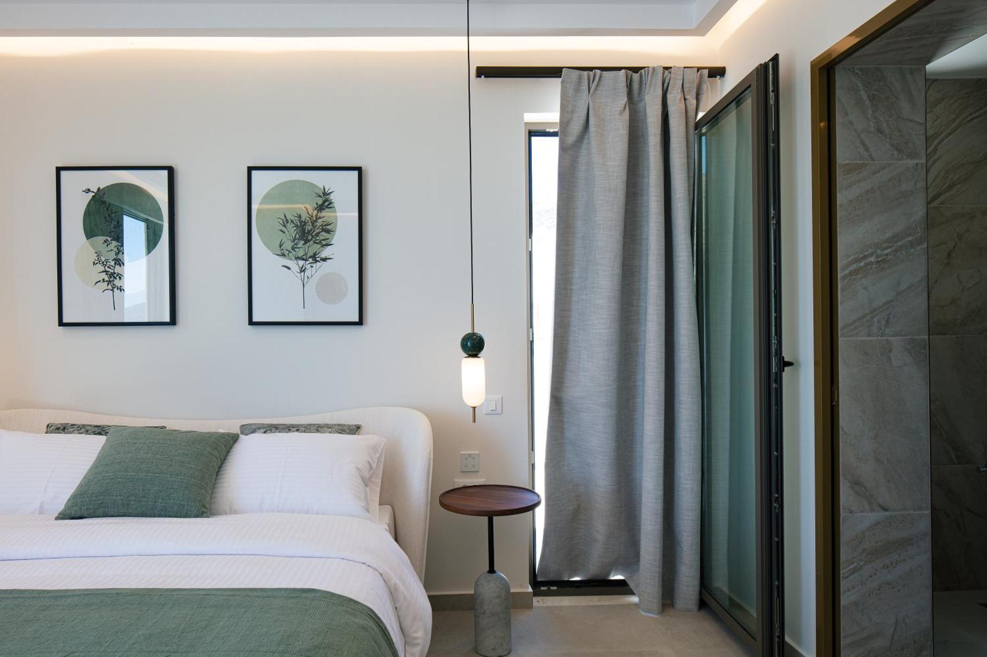 Deluxe Double Room Side Sea View