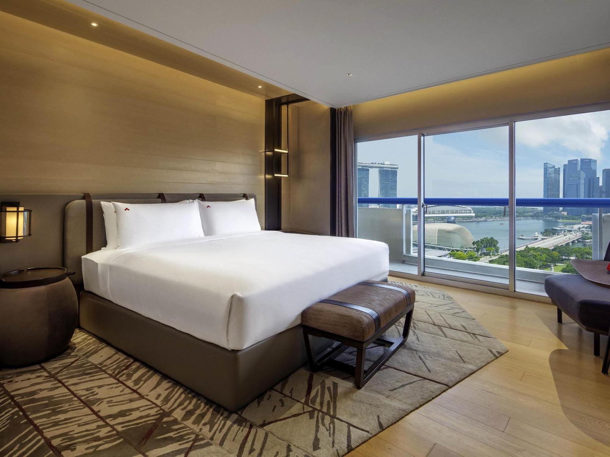 Premier Marina Bay, 1 King, Balcony, Marina Bay View,1729994736:JPEG