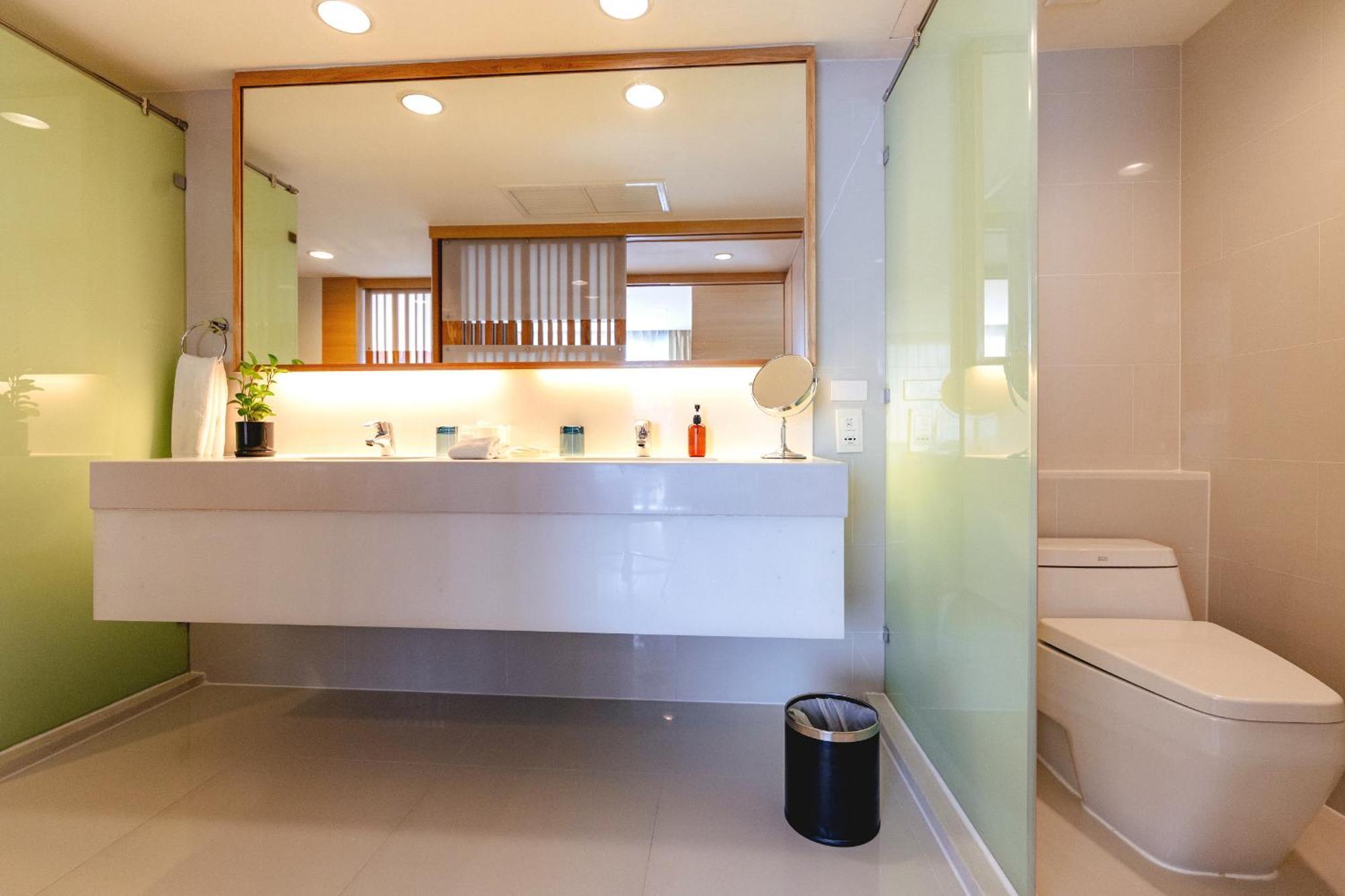 One-Bedroom Suite