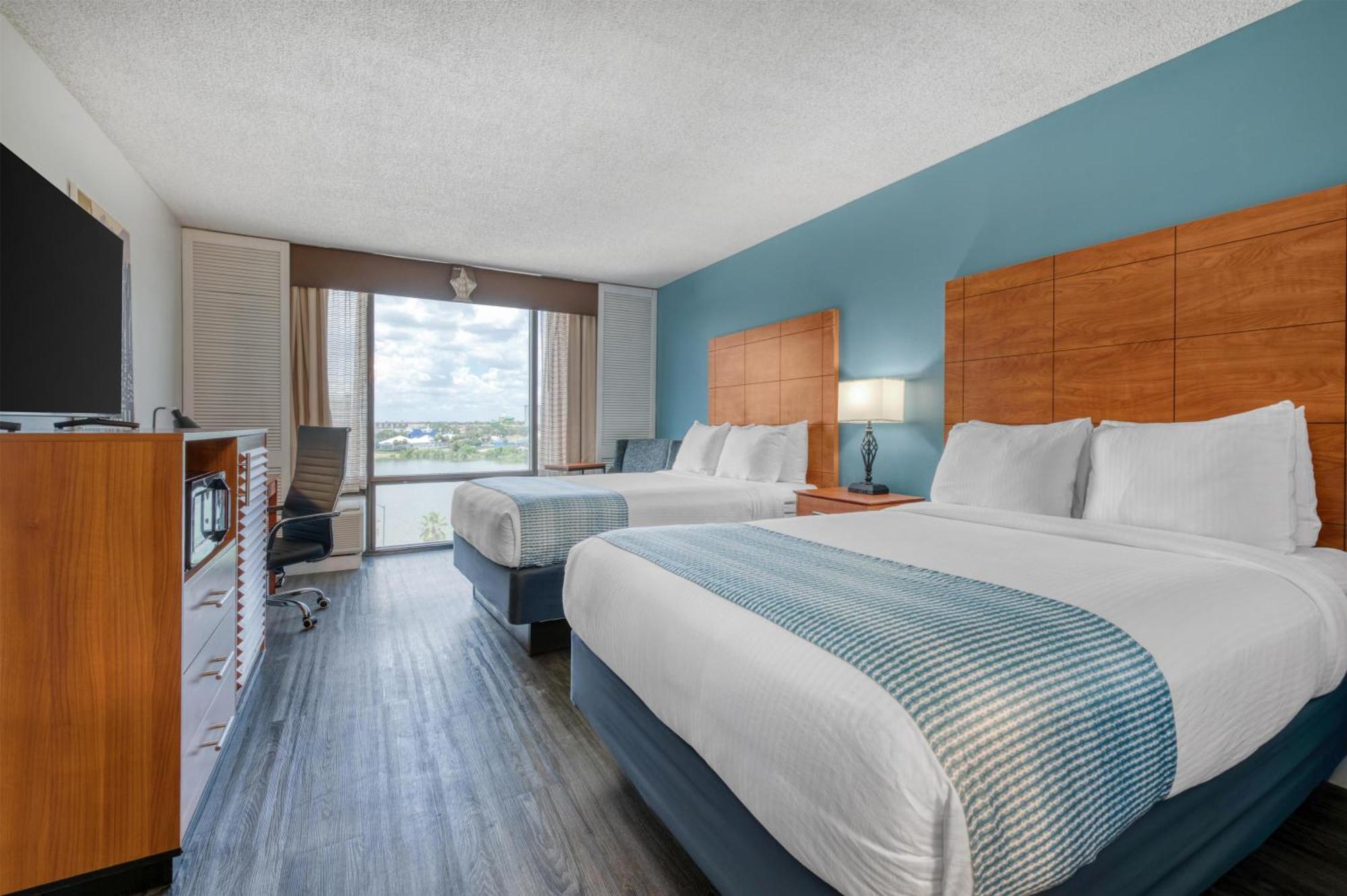 Premium Room 2 Double Beds a Water view