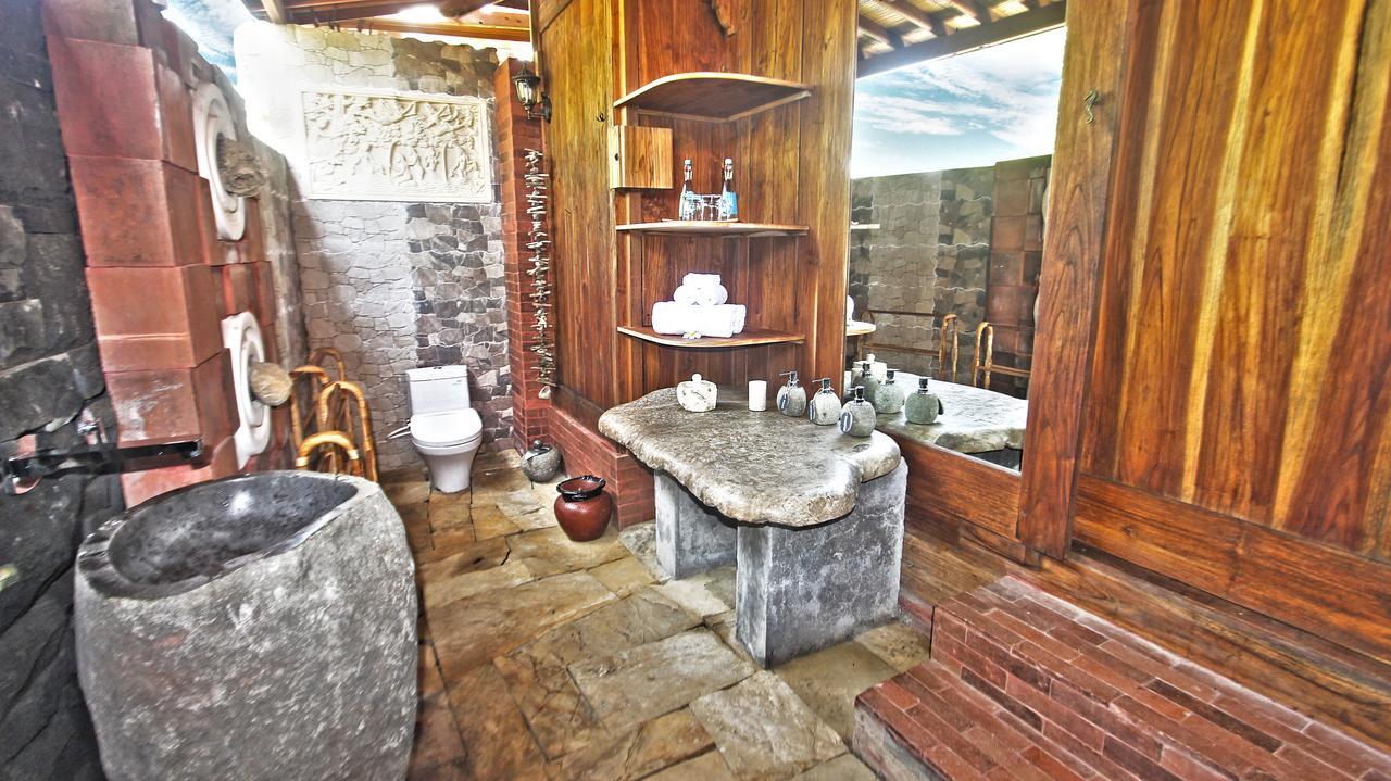 Special Offer : Full board, Yoga, Spa, Sauna, One Way Airport Transport