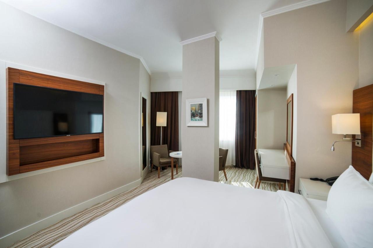 Chambre Supérieure avec Balcon - Vue sur Mer - Non-Fumeurs