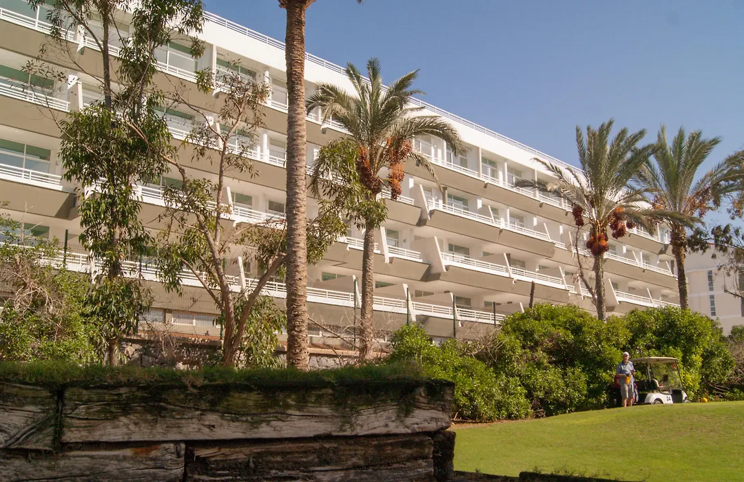 Gara Suites Golf & Spa-1