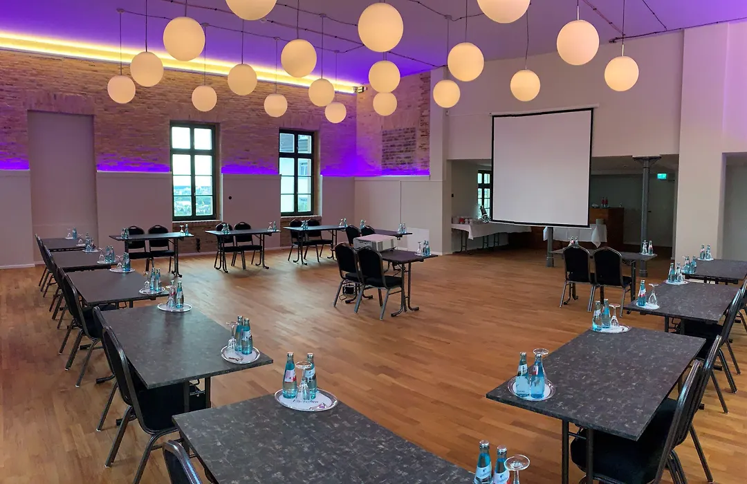 Hotel Schoene Aussicht-1