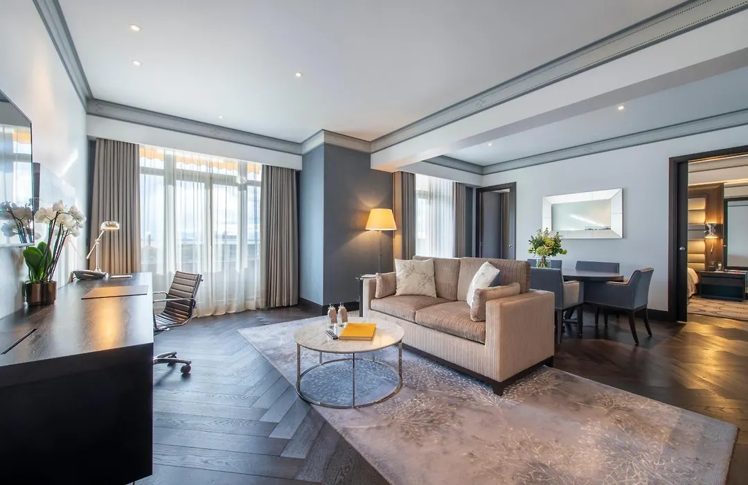 Royal Savoy Hotel & Spa-1