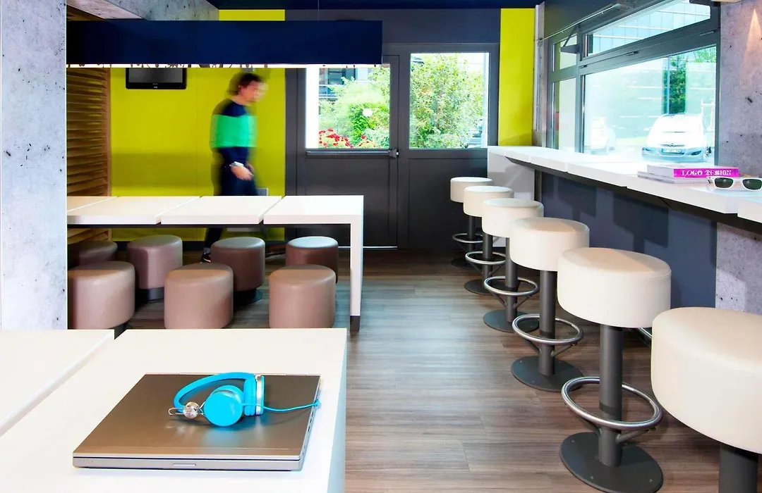 Ibis Budget Vélizy-1