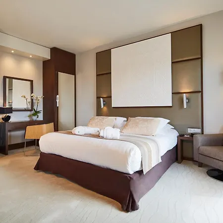Kyriad Prestige Lyon Est - Saint Priest Eurexpo Hotel&SPA-3