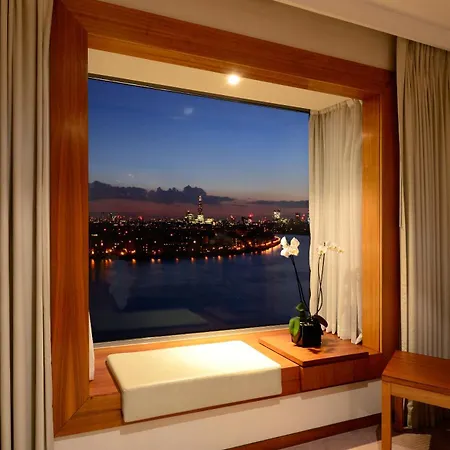 Canary Riverside Plaza Hotel-2