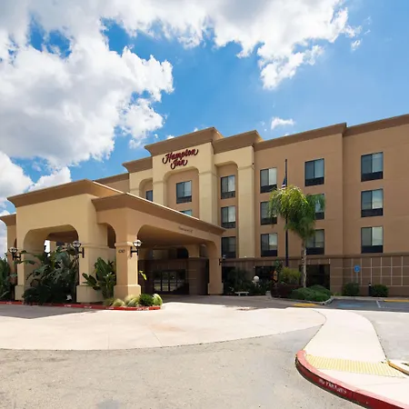 Hampton Inn Visalia-3