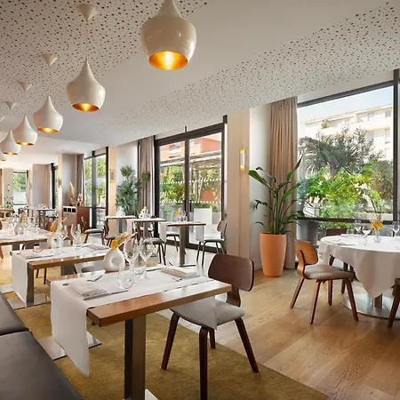 Renaissance Aix-en-Provence Hotel-3