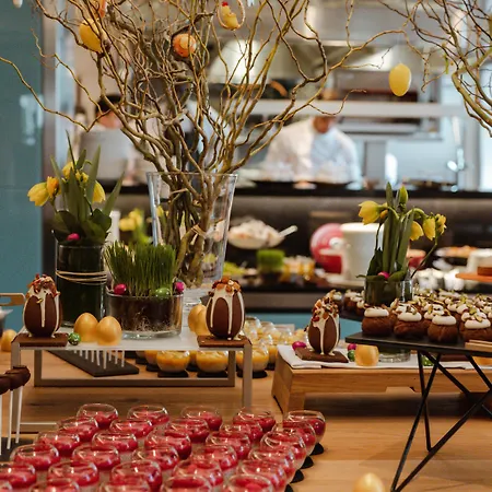 Royal Savoy Hotel & Spa-3