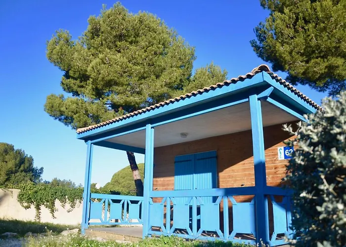 Camping: Martigues, les Chalets de la Mer ****