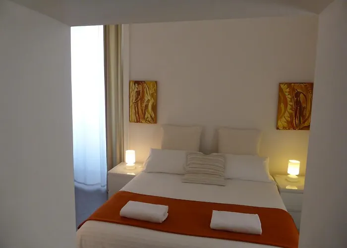 Hôtel de l'aéroport: Ibed Napoli B&B