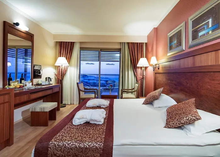 Hôtel avec tennis: Alba Royal Hotel (Adults Only)