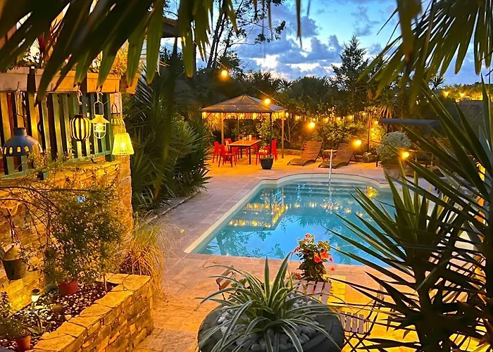 Location de vacances: Art-Villa Merkel - 28 Pers - 11 Chambr - 10 Wc - Piscine
