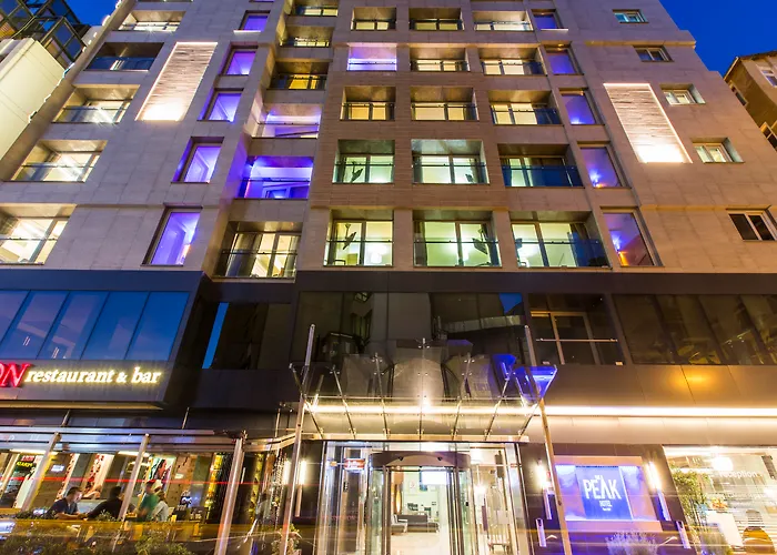  Ramada By Wyndham Istanbul Pera Taksim