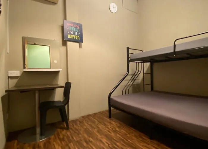 Backpacker Cozy Corner Guesthouse