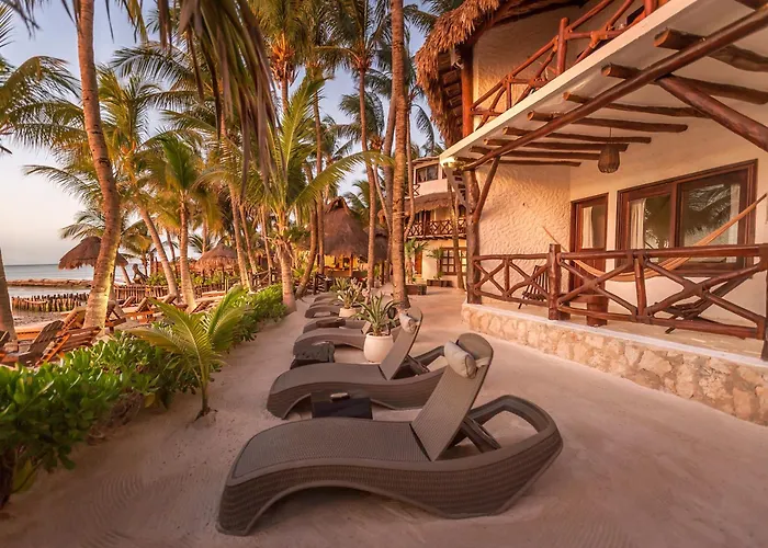 Beachfront La Palapa - Adults Only