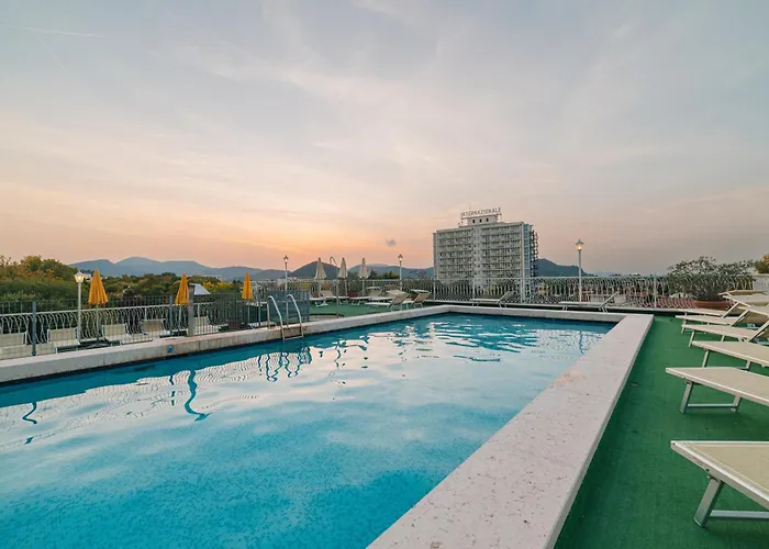Hotel pres du College: Hotel Terme Roma