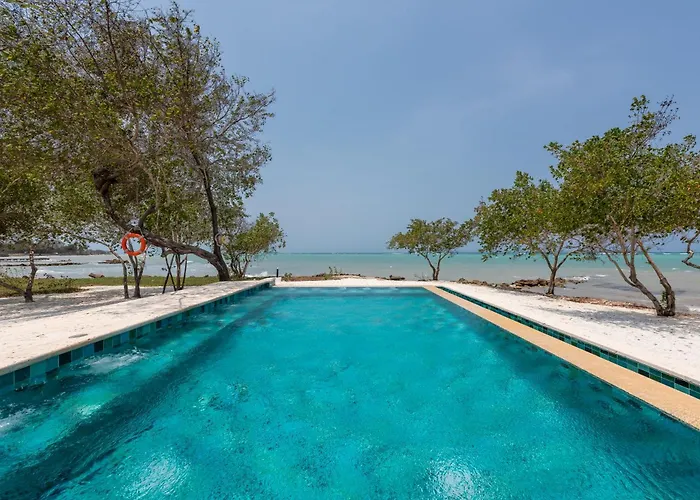 Hôtel de plage: Acasi Rustic Beach