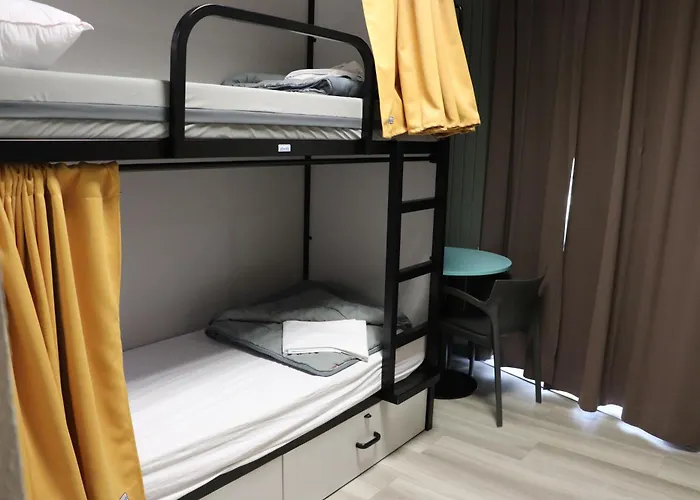 Animaux admis Hi Brussels Jacques Brel