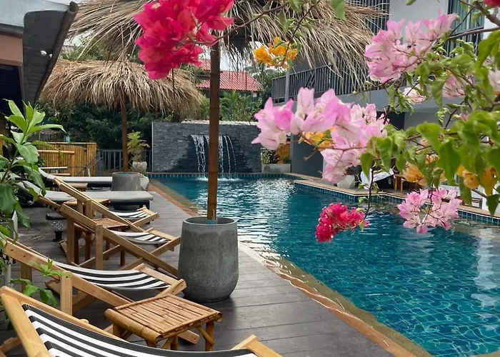Hôtel avec piscine: Lanta Corsica Hotel
