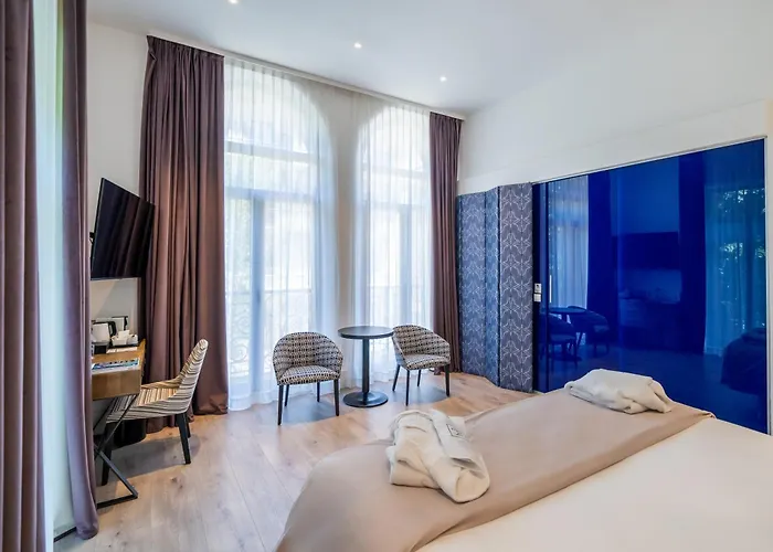 Hotel pres du College: Abba San Sebastian Hotel