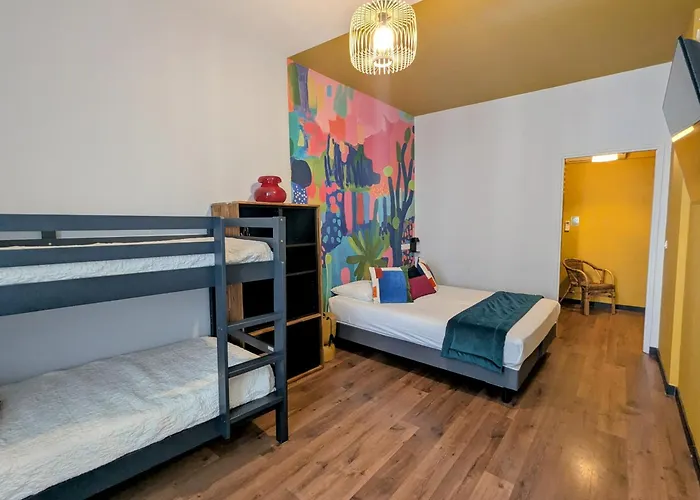 Hôtel pour familles: Hôtel Des Arts, Artisanal et Indépendant