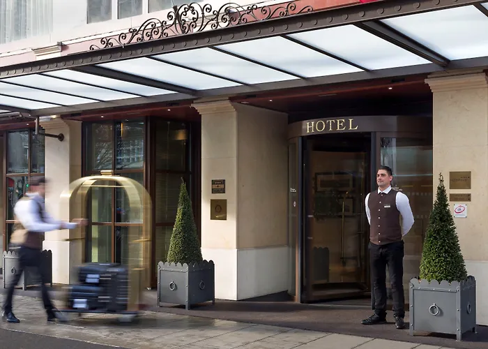 Hôtel accueillant les animaux: Royal Manotel